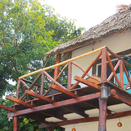 Hotel Pancho Villas Bacalar - Free Bikes And Paddles Exteriör bild