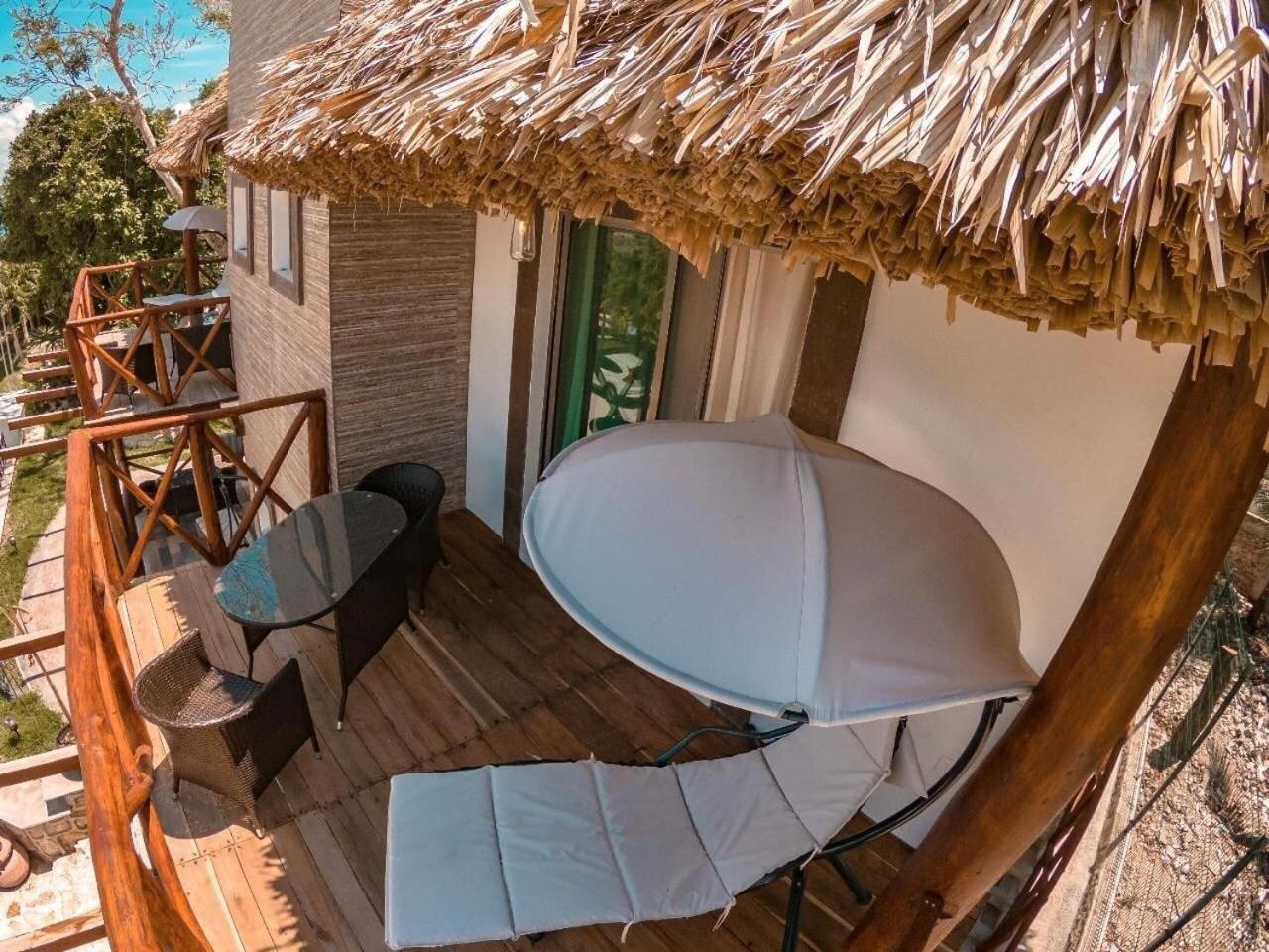 Hotel Pancho Villas Bacalar - Free Bikes And Paddles Exteriör bild